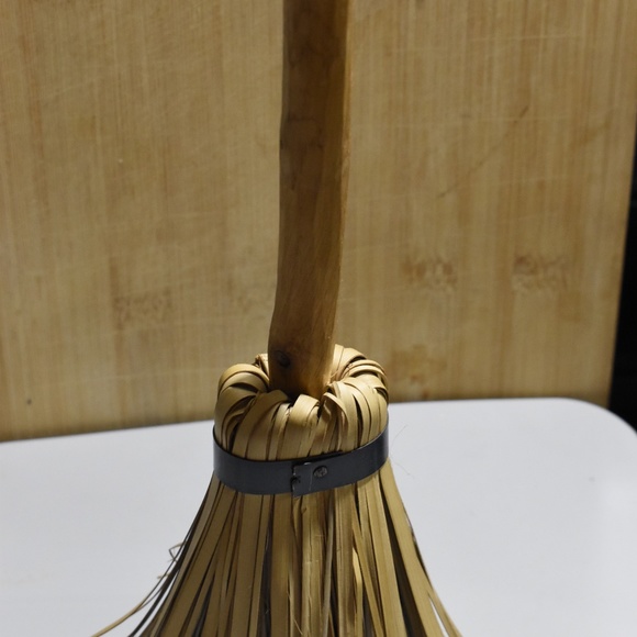 Witches Broom - Picture 3 of 14